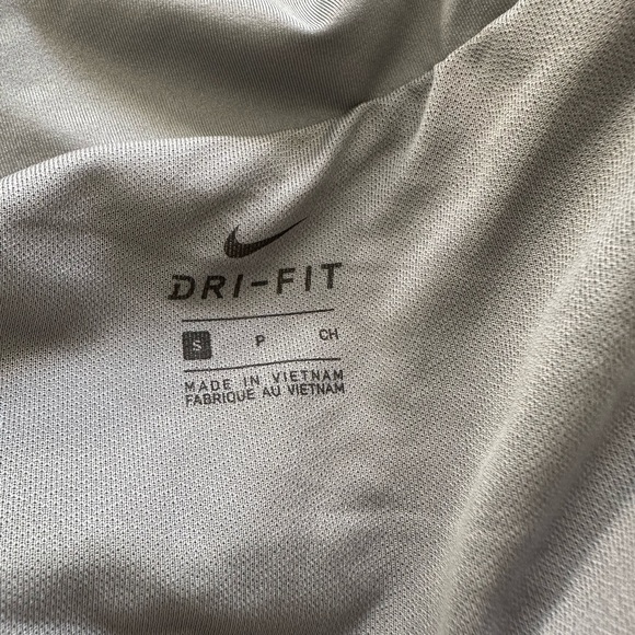 Nike Dri-Fit Running Shorts Light Gray NWT - Picture 4 of 5